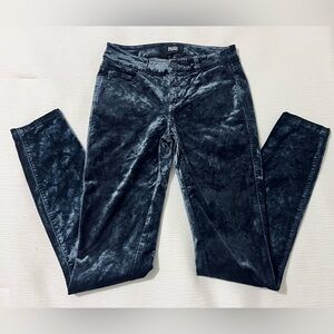 PAIGE Navy Crushed Velvet Verdugo Ultra Skinny jeans 24 NEW!